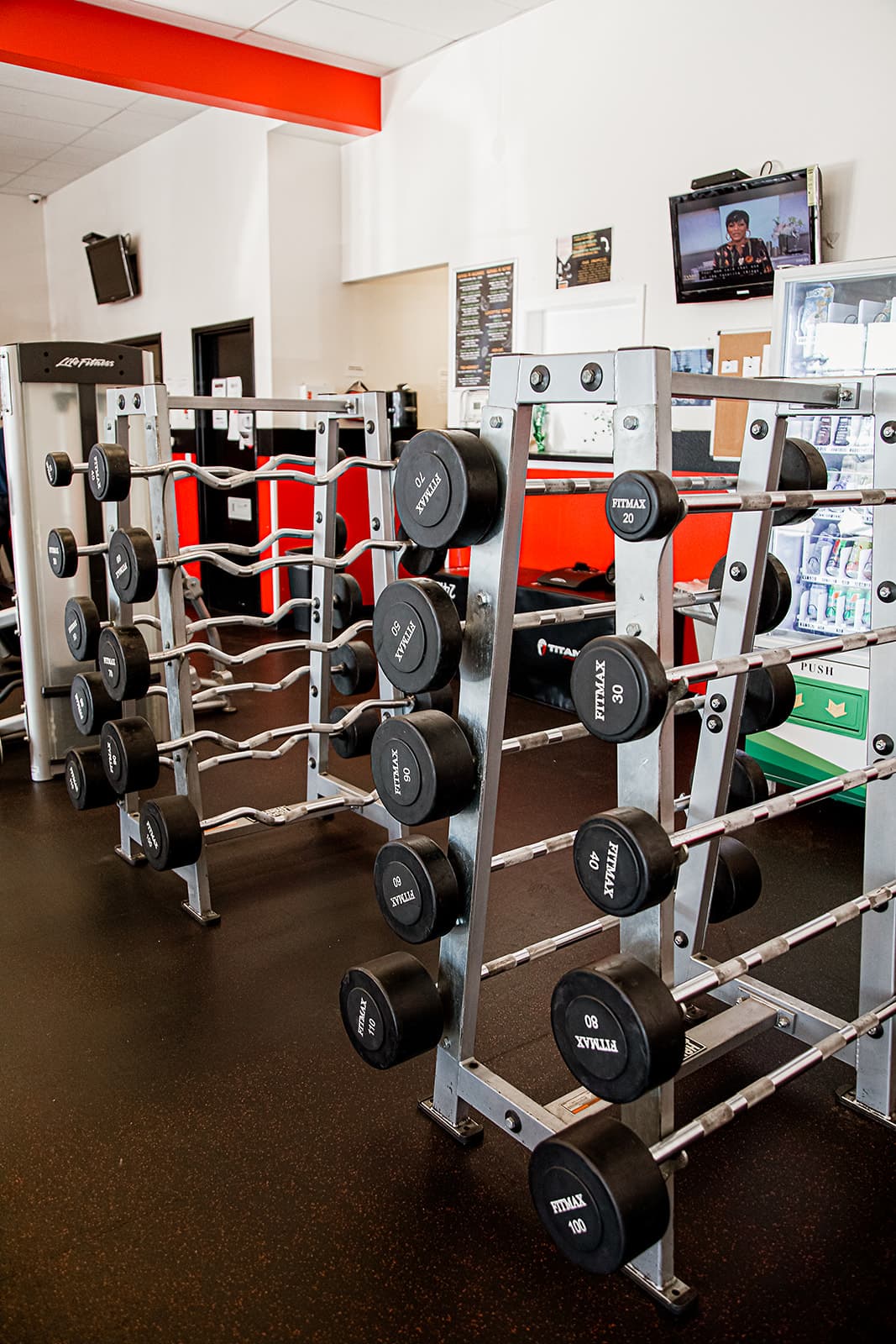 Strength training equipment